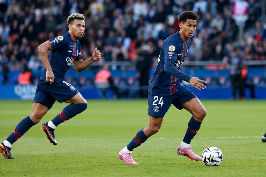 Mayulu e Doué ao serviço do PSG
