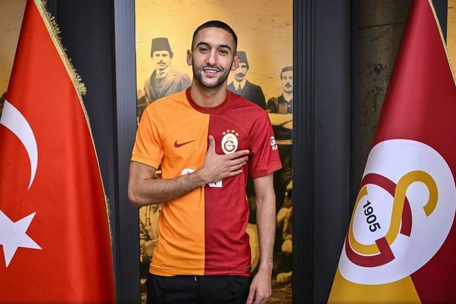 Ziyech apresentado oficialmente no Galatasaray