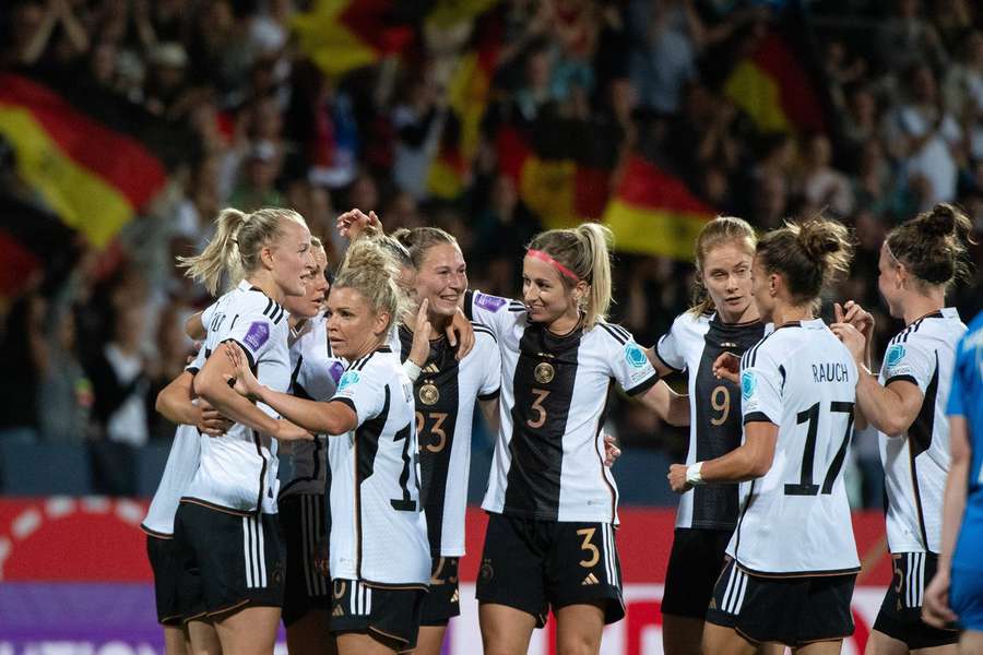 Die DFB-Frauen besiegten Island souverän.