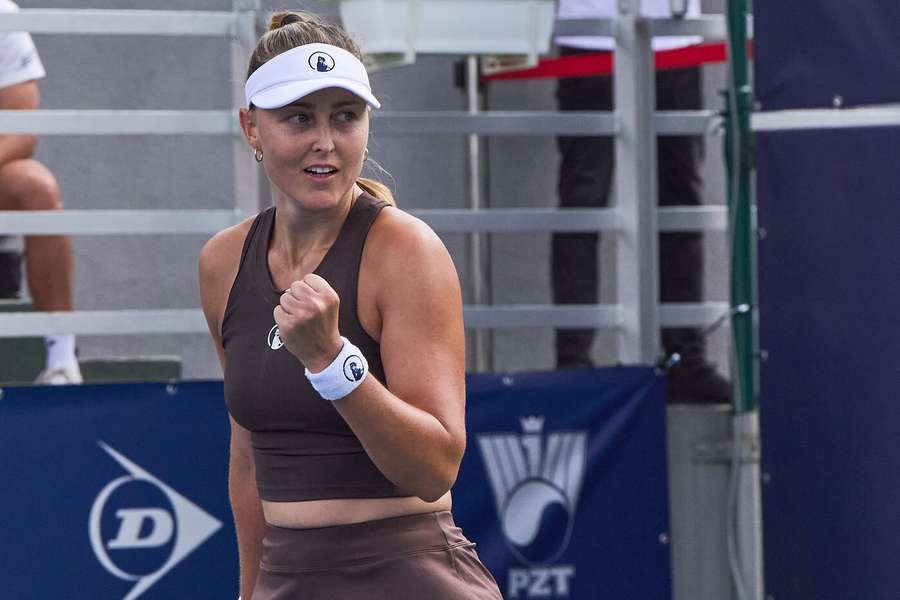 Knutsonová si na desátý pokus poprvé zahraje hlavní soutěž grandslamu. Knutsonová si na desátý pokus poprvé zahraje hlavní soutěž grandslamu.