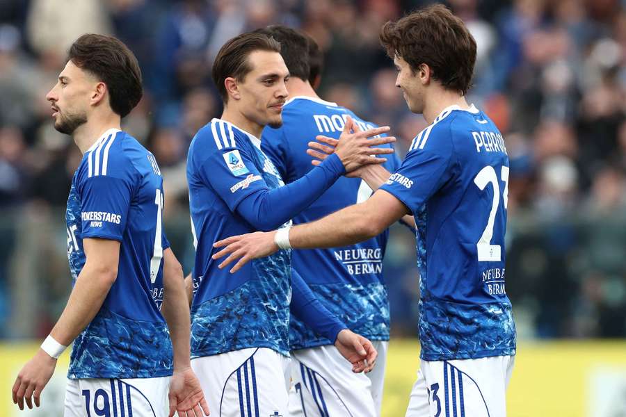 Les joueurs de Côme ce dimanche. Les joueurs de Côme ce dimanche.