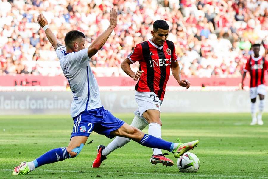 Youcef Atal en septembre avec Nice et contre Strasbourg.