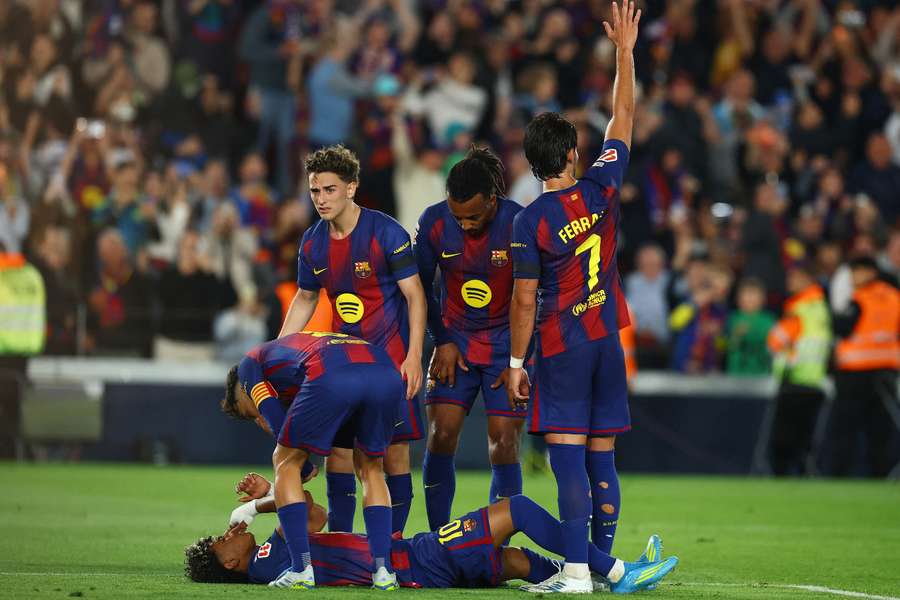 Yamal musste nach einem Strafstoß behandelt werden