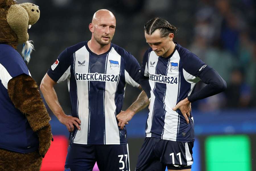 Toni Leistner und Fabian Resse nach dem Schlusspfiff gegen Elversberg