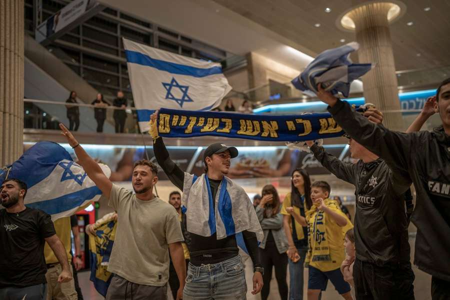 Aficionados del Maccabi Haifa, en Ámsterdam.