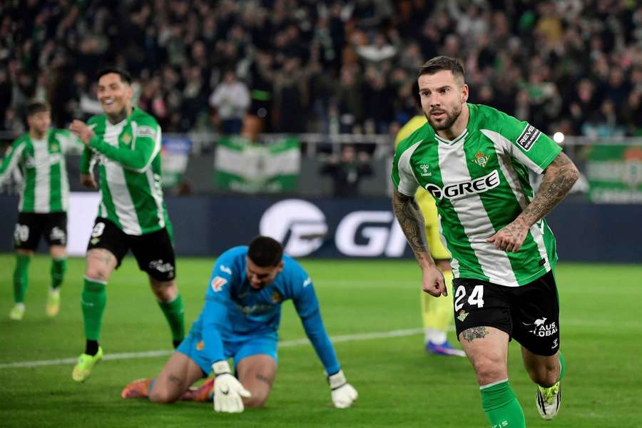 Ruibal, uno más que se une a la larga lista de lesionados del Betis