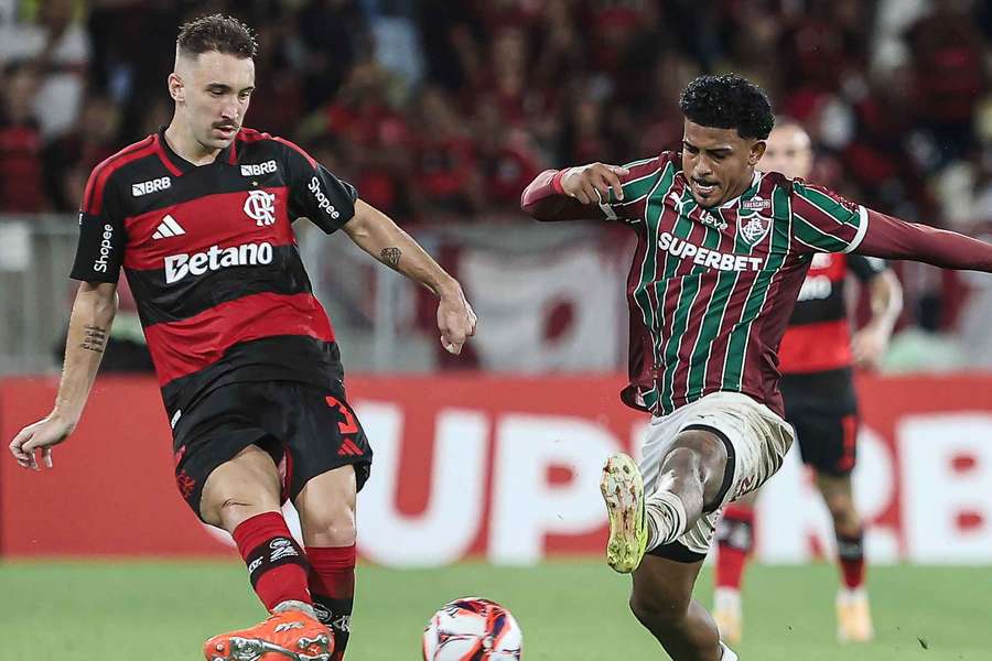 Léo Ortiz e John Kennedy no Fla-Flu da 4ª rodada do Carioca