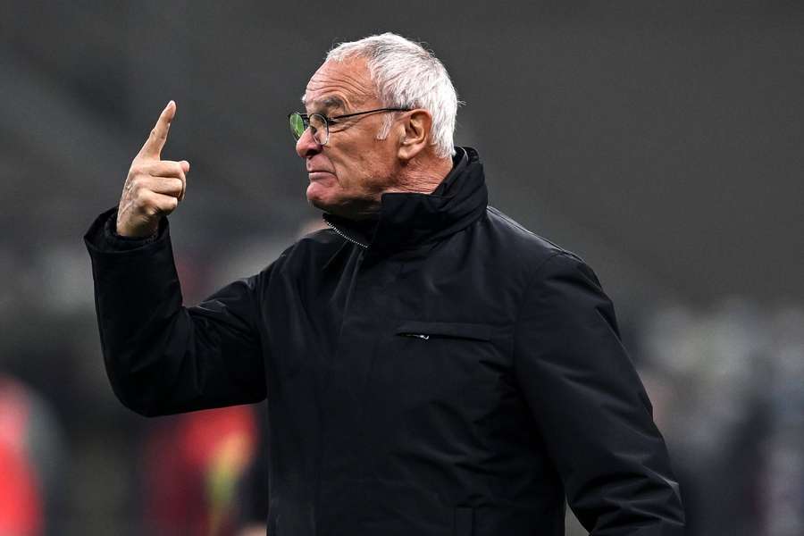 Claudio Ranieri pomáhá klubu svého srdce na nohy.