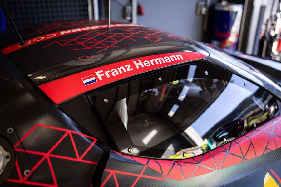 Max Verstappen fuhr unter falschem Namen auf der Nordschleife.