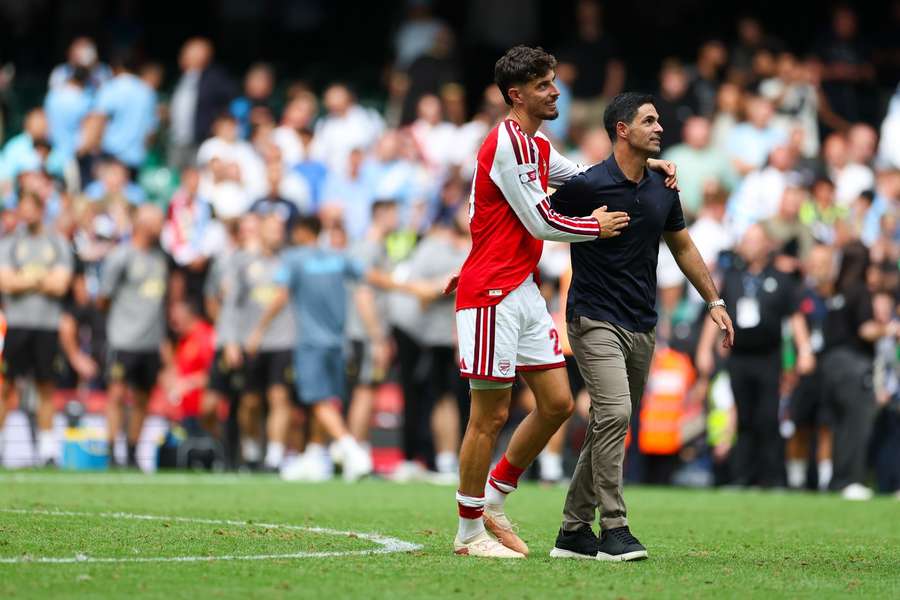 Havertz (l.), Arteta und Arsenal schweben weiterhin auf eer Erfolgswelle Havertz (l.), Arteta und Arsenal schweben weiterhin auf eer Erfolgswelle