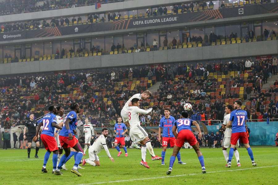 FCSB în partida cu Manchester United
