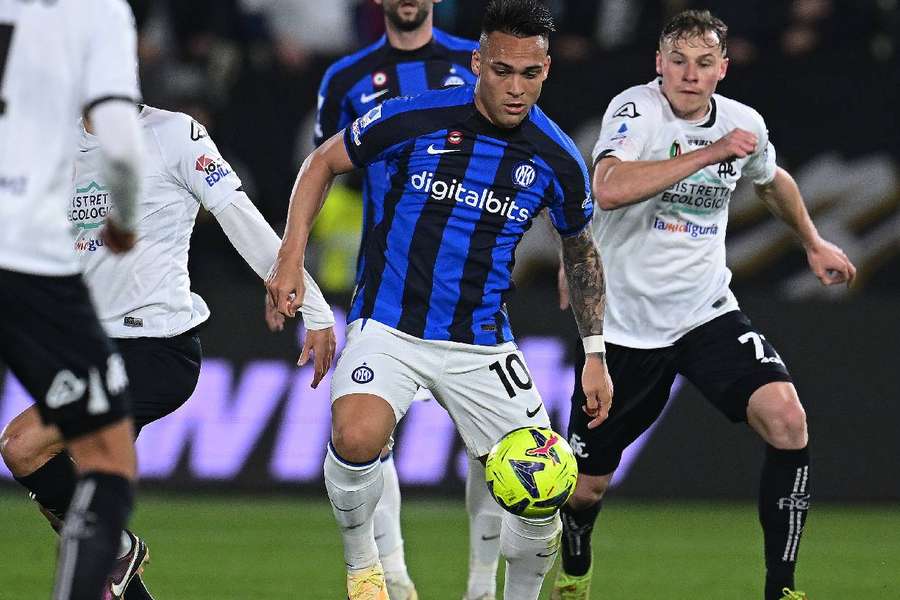 Lautaro não teve uma noite feliz e a Inter foi derrotada