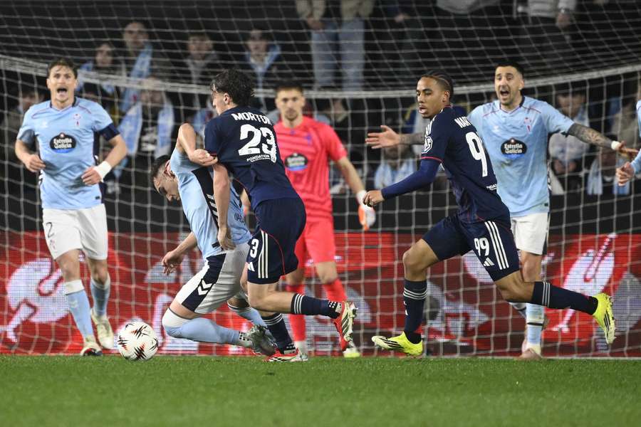 Endrick apontou o golo do empate do Lyon perto do final