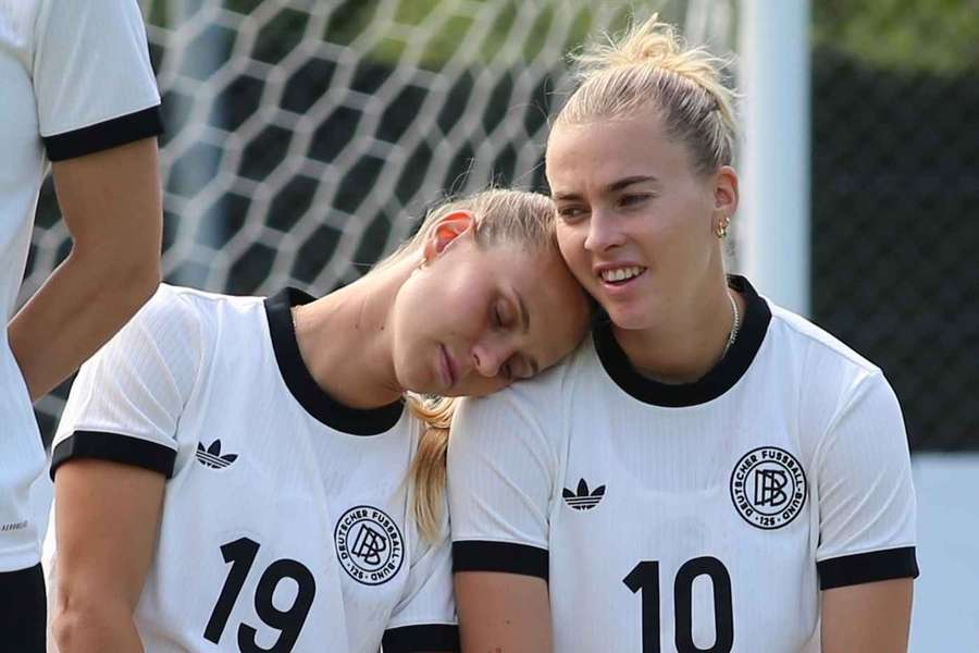 Jule Brandt (l.) und Laura Freigang (r.)