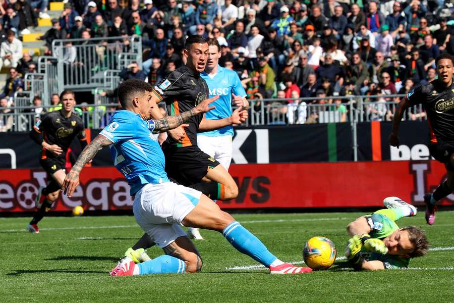 Ionuț Radu, de netrecut în meciul cu Napoli