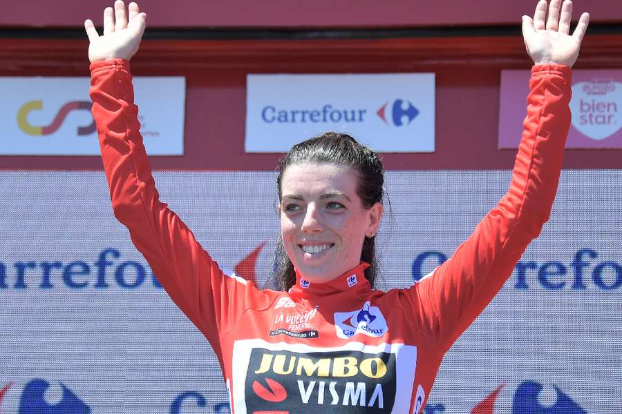 La británica Anna Henderson, primera líder de la Vuelta a España femenina