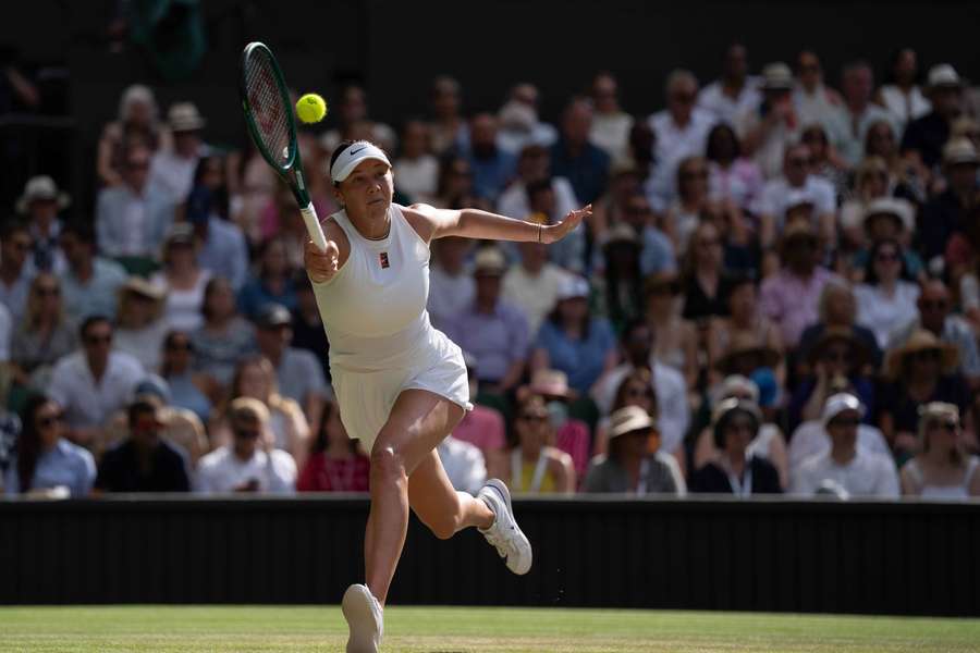 Amanda Anisimova in action on Saturday