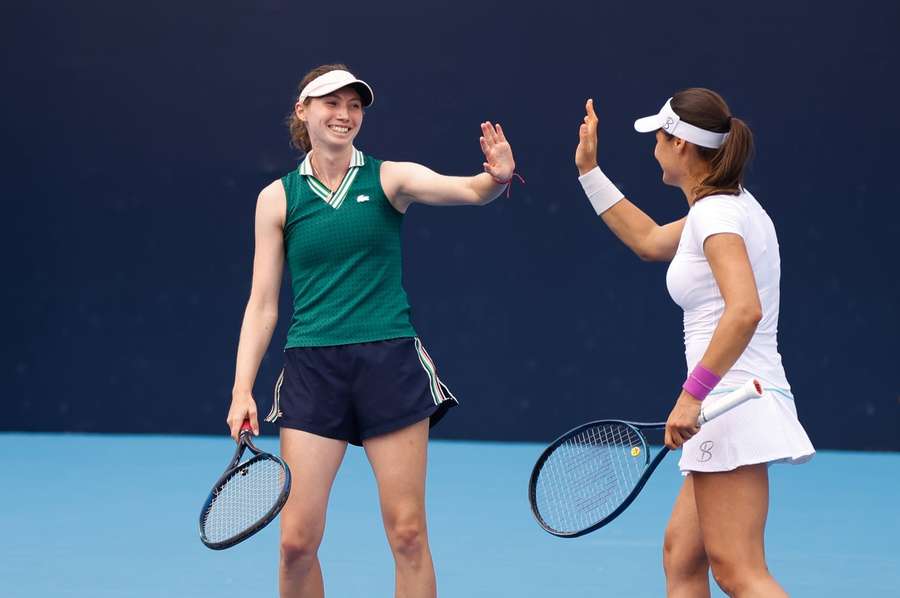 Monica Niculescu şi Cristina Bucşa