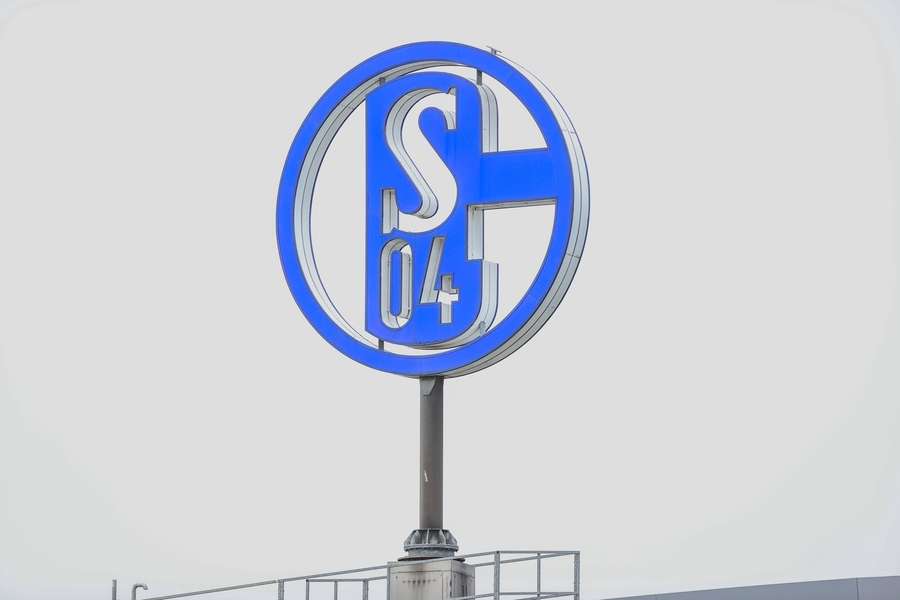 Schalke 04s Finanzen schauen nach oben, doch der sportliche Blick geht nach unten.