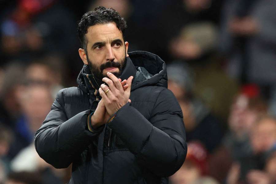 Ruben Amorim no banco do Manchester United