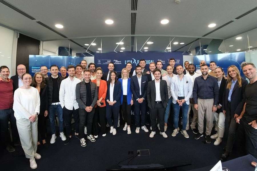 Alunos do UEFA MIP com Pedro Proença