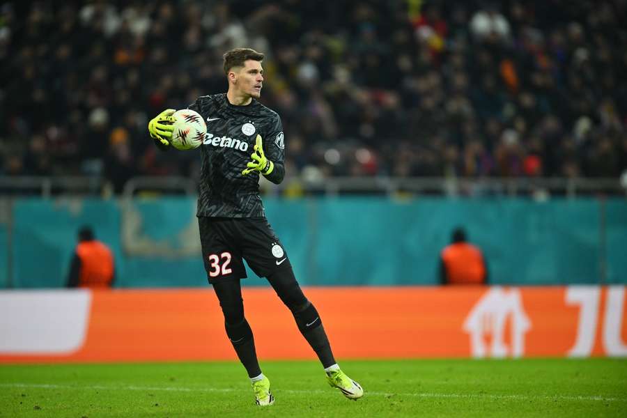 Târnovanu, după ce a greșit la ambele goluri încasate de FCSB: "Am greșit, dar e normal"