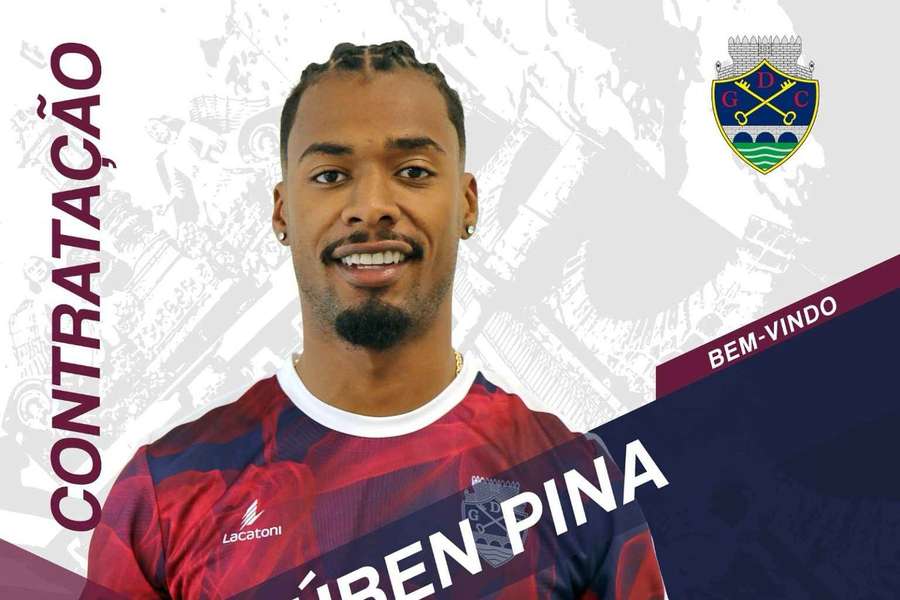 Rúben Pina com as cores do Chaves