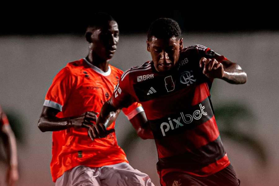 Flamengo ficou-se pelo empate com o Nova Iguaçu
