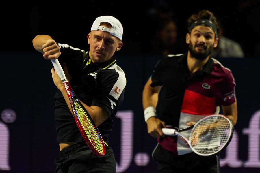 Jan Zieliński i Hugo Nys grają dalej podczas Australian Open