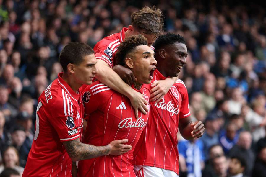 Nottingham Forest's Igor Jesus (centre) celebrates scoring their second goal with Nicolas Dominguez and Taiwo Awoniyi