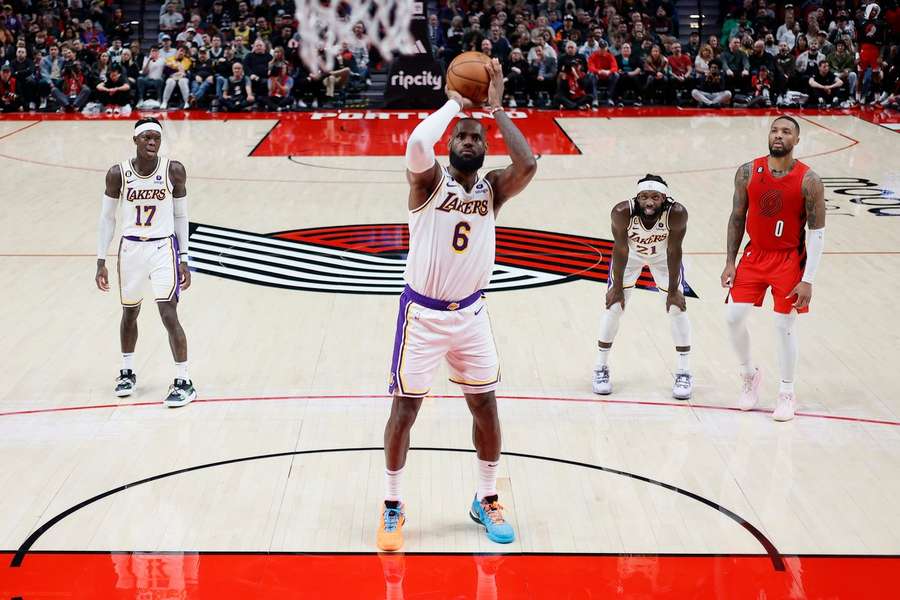 Legenda NBA potiahla svoje mužstvo za úspechom.
