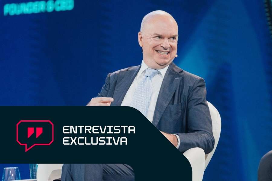 Marco Fassone habló sobre el negocio del fútbol en la cumbre.