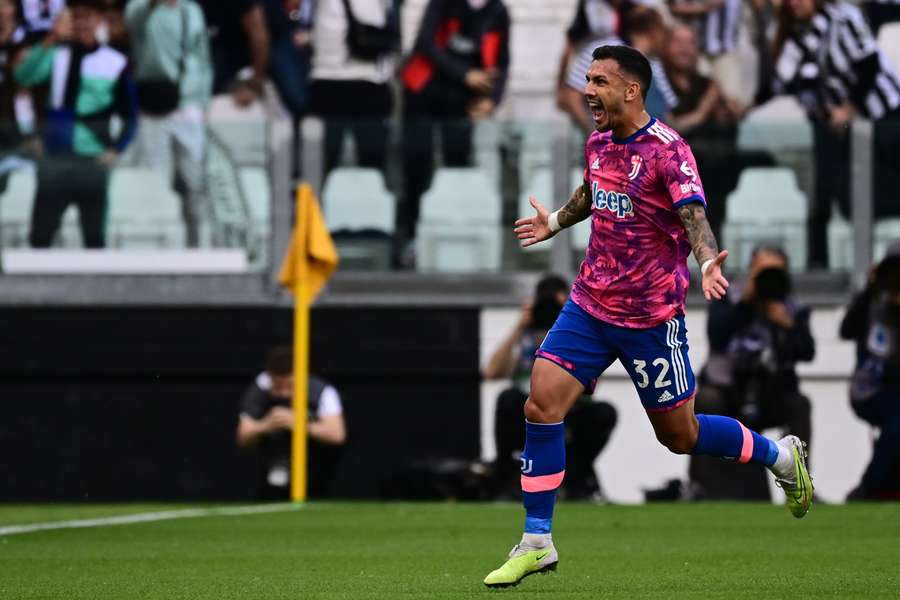 Leandro Paredes jubler over sin scoring