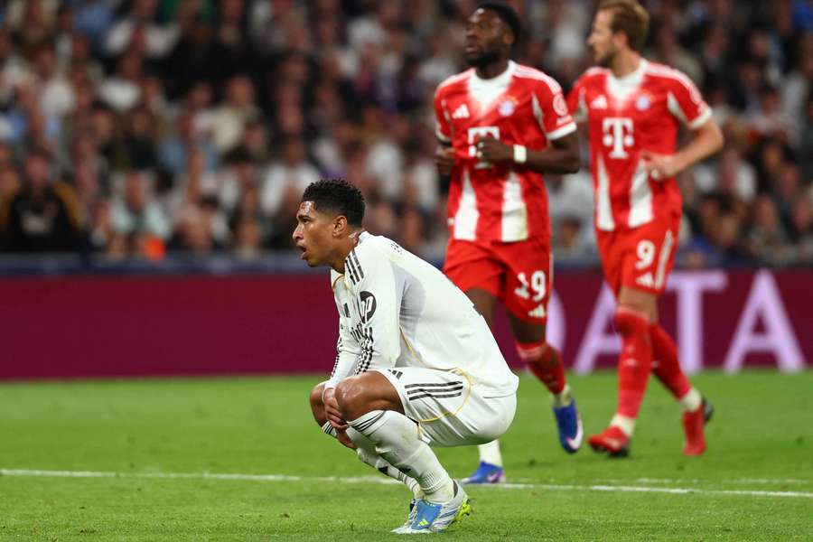 Jude Bellingham no jogo da primeira mão Jude Bellingham no jogo da primeira mão