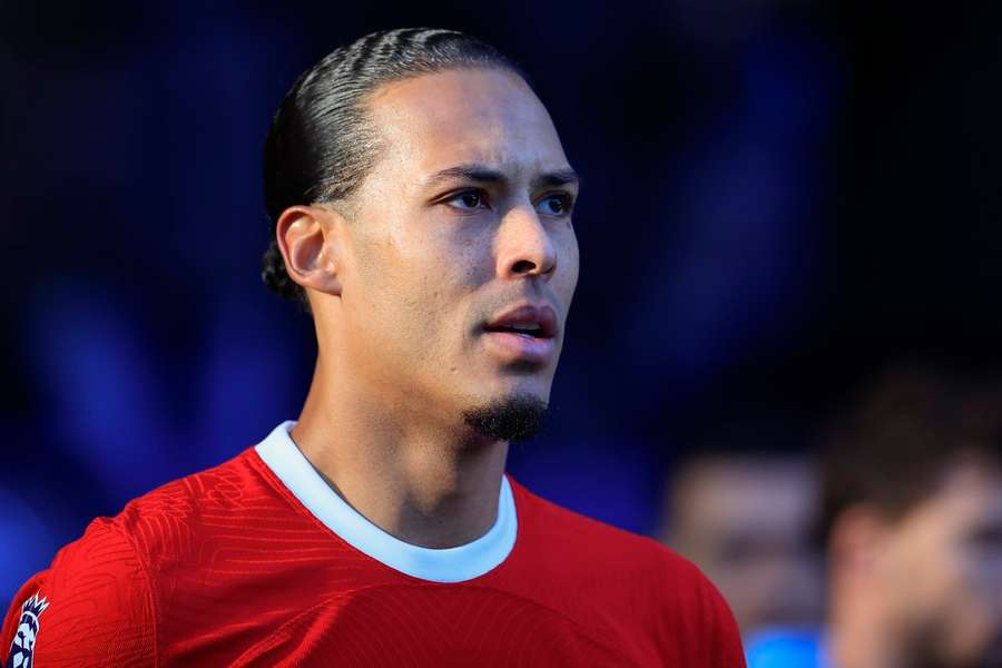 Virgil van Dijk elogiou o colega de equipa, Trent Alexander-Arnold