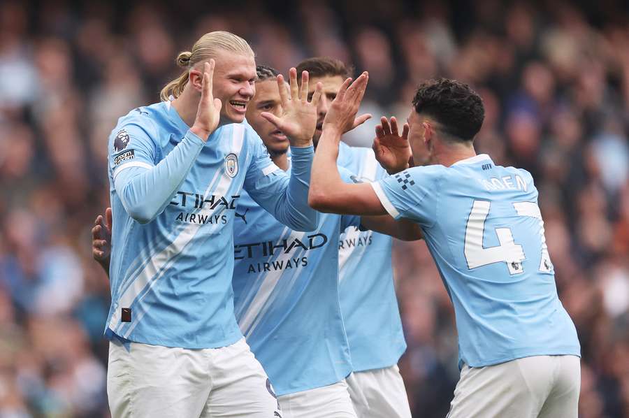 Erling Haaland celebra el gol que pone por delante al Manchester City poco después del descanso