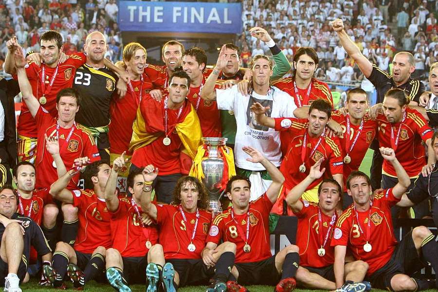 Naționala Spaniei celebrează trofeul Euro cucerit în 2008