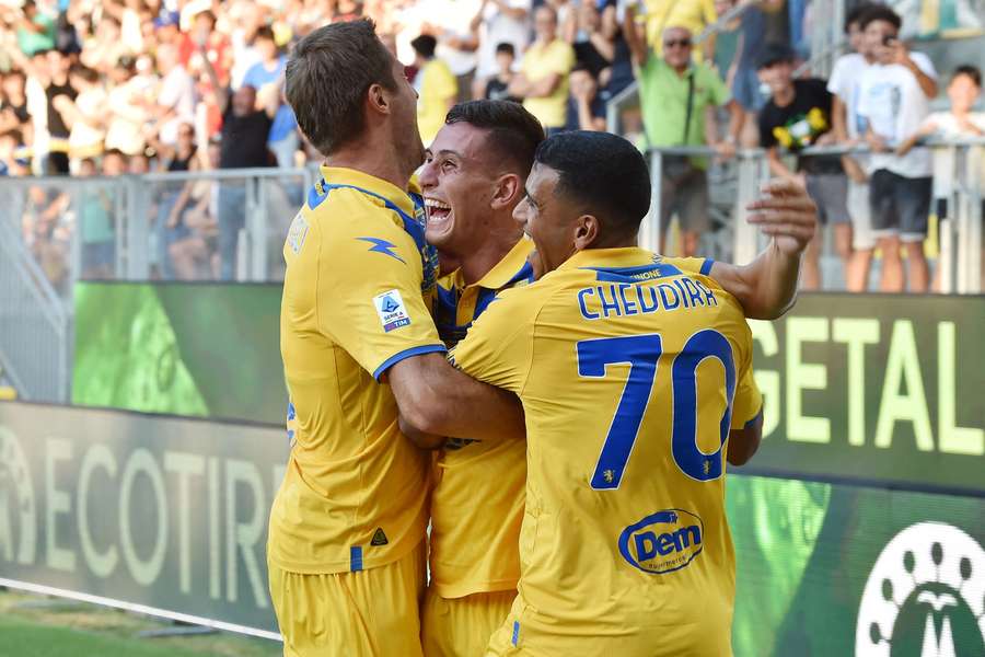 Frosinone slaví první triumf po návratu do Serie A.