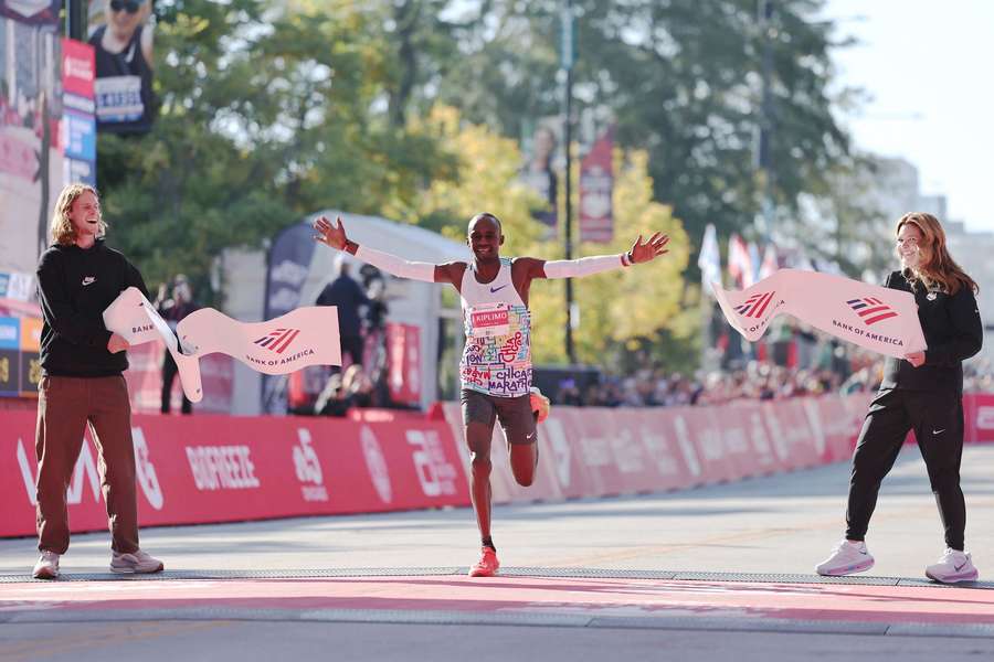 Jacob Kiplimo venceu a Maratona de Chicago Jacob Kiplimo venceu a Maratona de Chicago