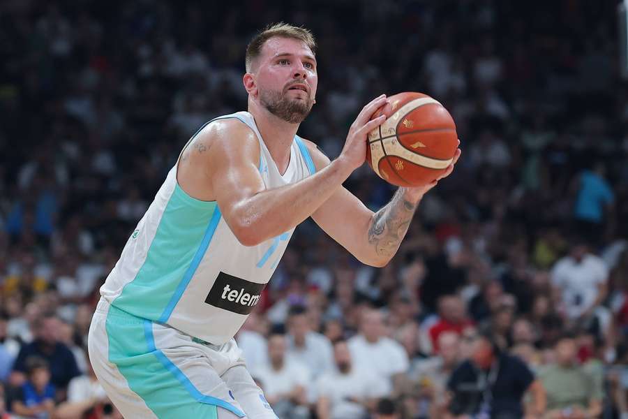 Luka Doncic w meczu przeciwko Serbii
