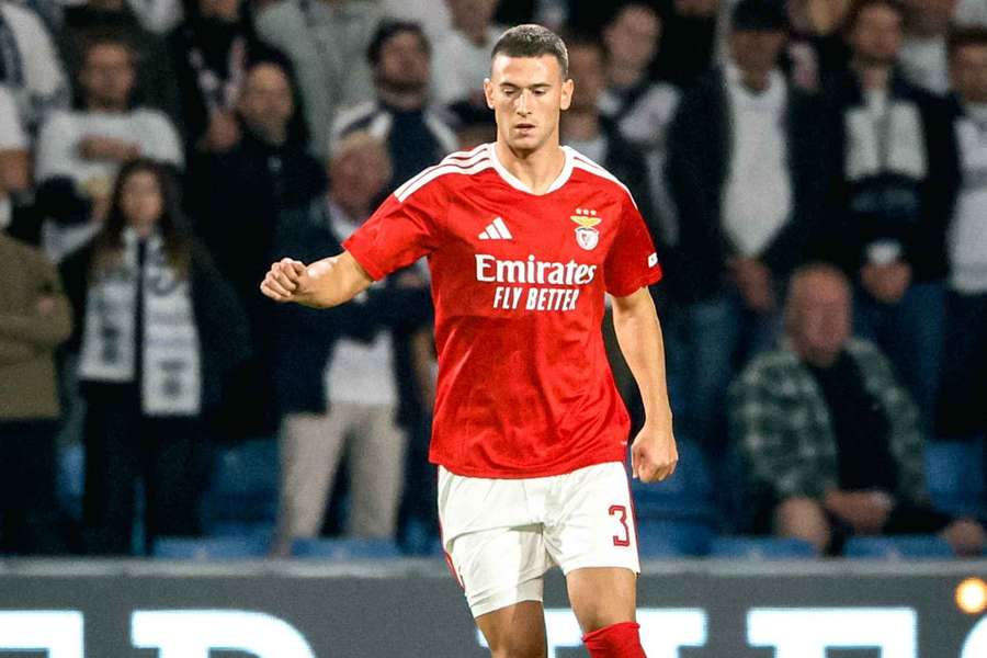 Circati procura primeira titularidade no Benfica Circati procura primeira titularidade no Benfica