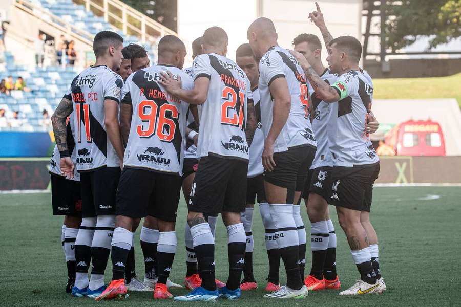 Jogadores do Vasco vão em busca de segunda vitória seguida após triunfo sobre o Cuiabá