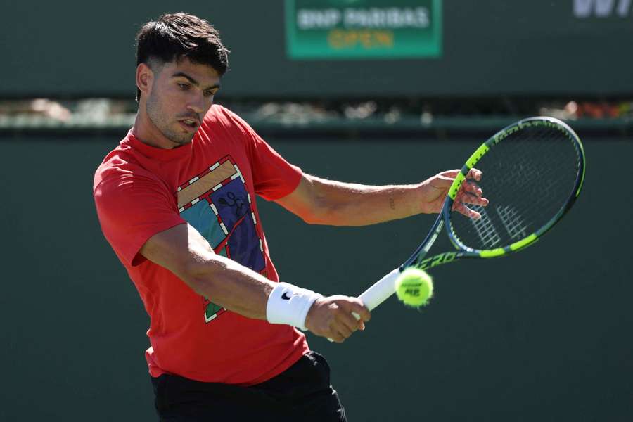 Lider światowego rankingu Carlos Alcaraz przygotowuje się do turnieju w Indian Wells. Lider światowego rankingu Carlos Alcaraz przygotowuje się do turnieju w Indian Wells.
