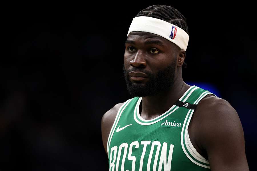 Neemias em ação pelos Celtics
