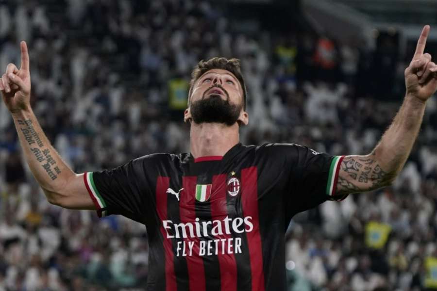 Giroud fez o gol que garantiu o Milan na próxima Champions