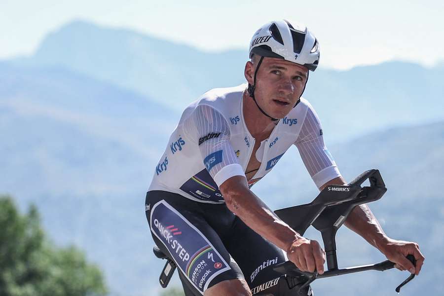 Evenepoel desistiu do Tour