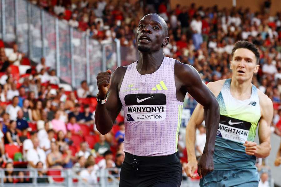 Wanyonyi za sebou nechal konkurenciu. Wanyonyi za sebou nechal konkurenciu.