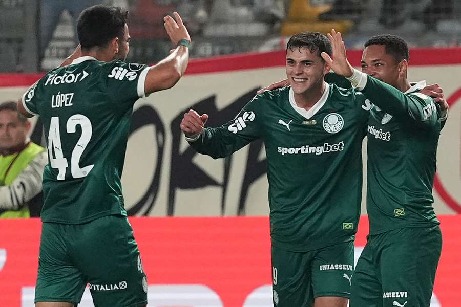 Jogadores do Palmeiras celebram triunfo