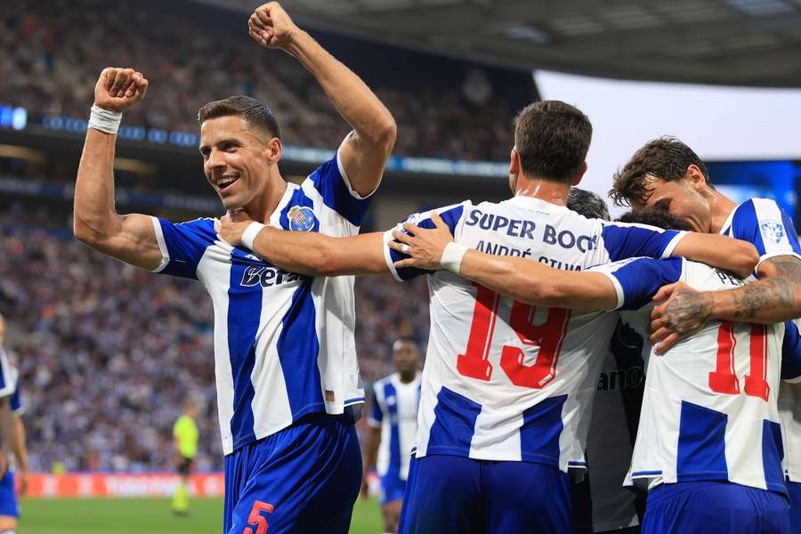 FC Porto arte como campeão em título FC Porto arte como campeão em título