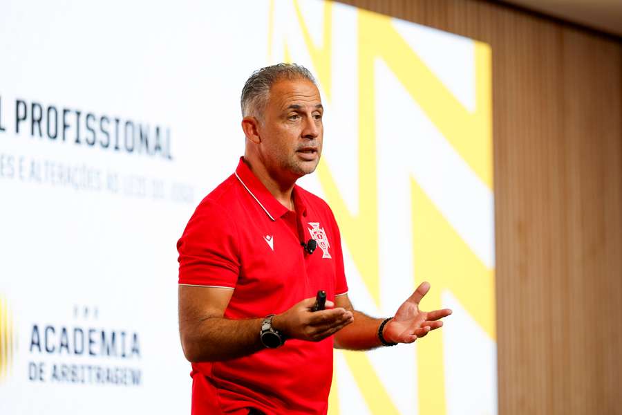 Duarte Gomes é o diretor técnico nacional de arbitragem Duarte Gomes é o diretor técnico nacional de arbitragem